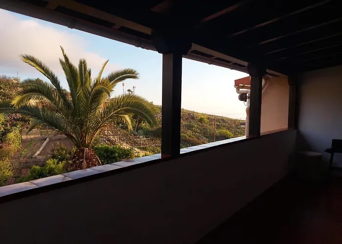 Casa Mari Carmen 阿德耶